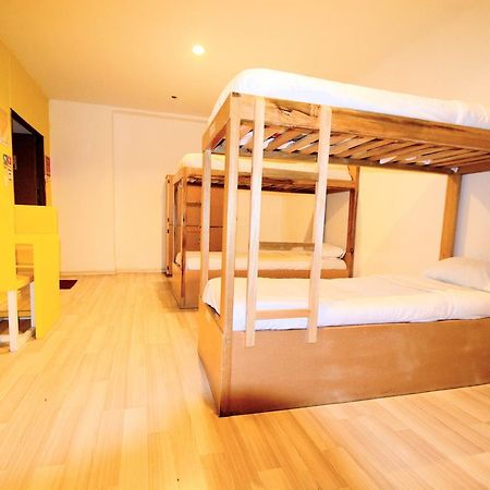 Bauhouse Backpacker Hostel กูเอ็งกา ภายนอก รูปภาพ