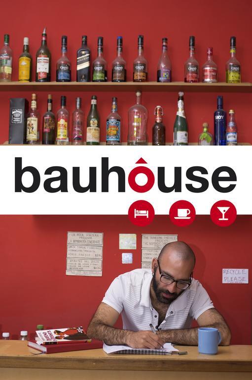 Bauhouse Backpacker Hostel กูเอ็งกา ภายนอก รูปภาพ
