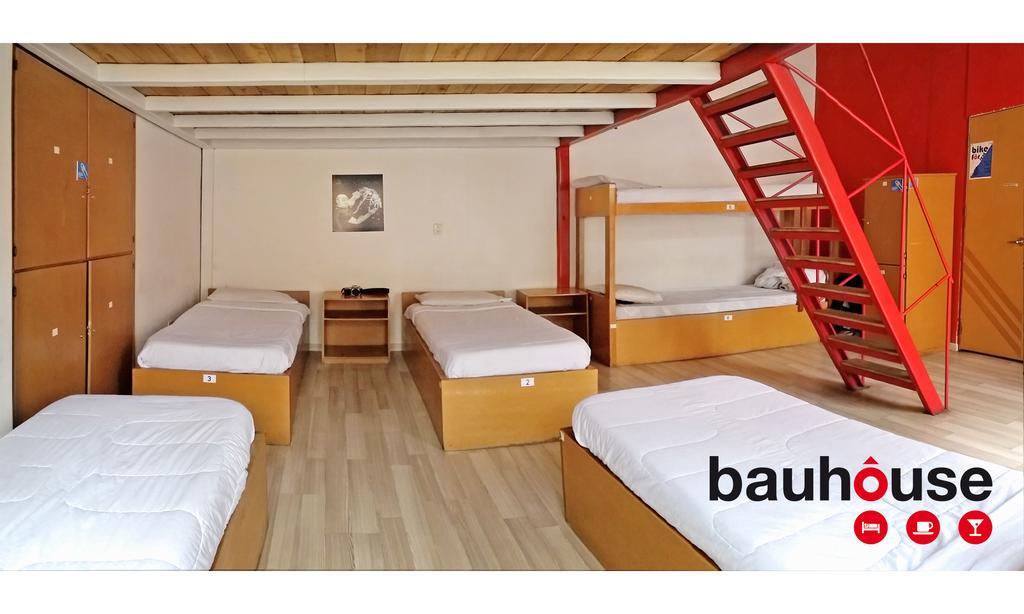 Bauhouse Backpacker Hostel กูเอ็งกา ภายนอก รูปภาพ