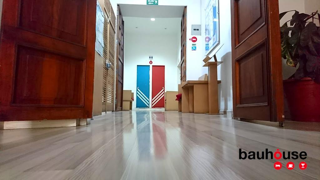 Bauhouse Backpacker Hostel กูเอ็งกา ภายนอก รูปภาพ