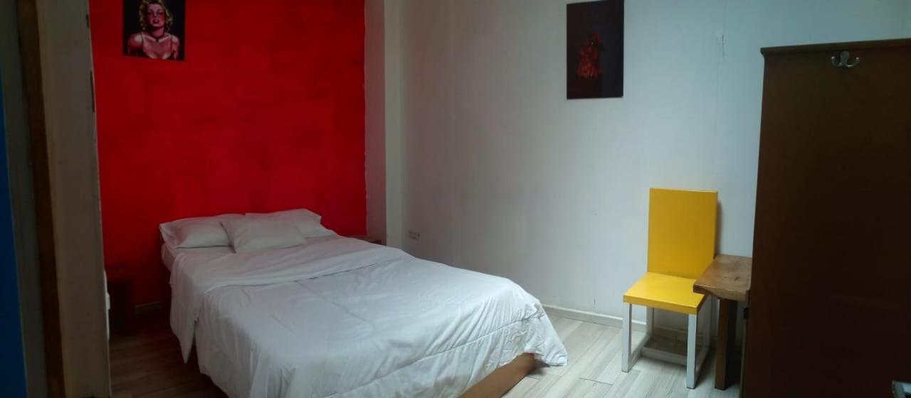 Bauhouse Backpacker Hostel กูเอ็งกา ภายนอก รูปภาพ