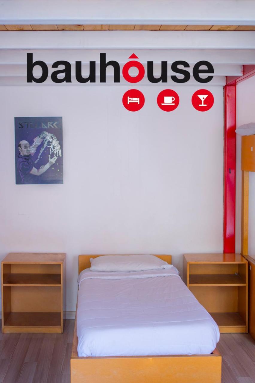 Bauhouse Backpacker Hostel กูเอ็งกา ภายนอก รูปภาพ